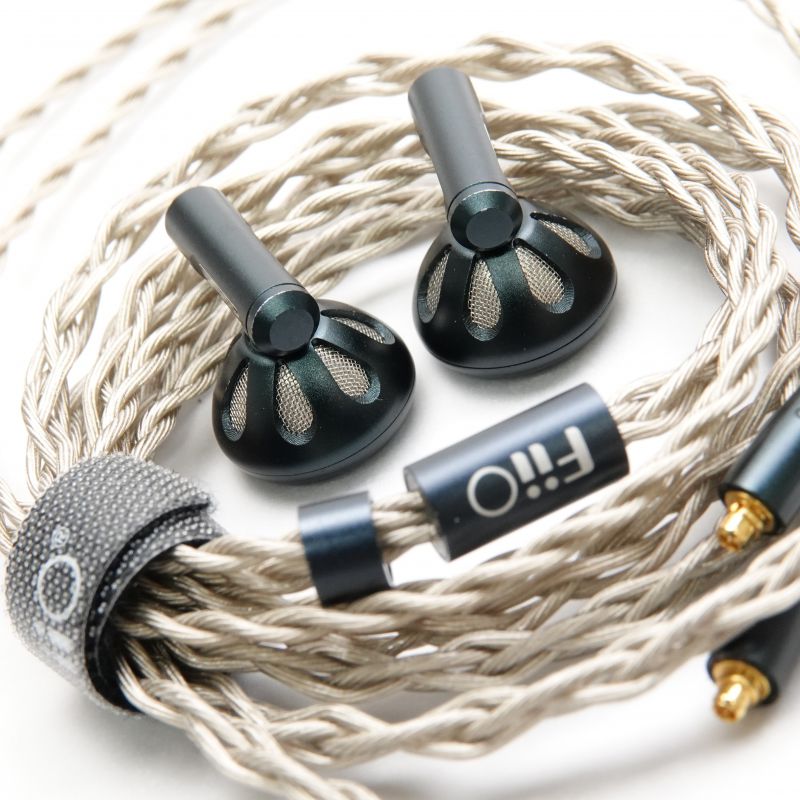 FF5 Black [FIO-IEM-FF5-B]