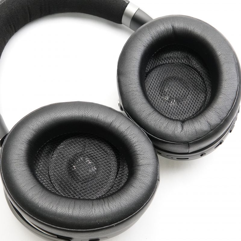 新品未開封 FOCAL BATHYS ブルートゥースヘッドホン FOCALの最新ワイヤレスヘッドホン「BATHYS」が4月に登場。ハイエンド