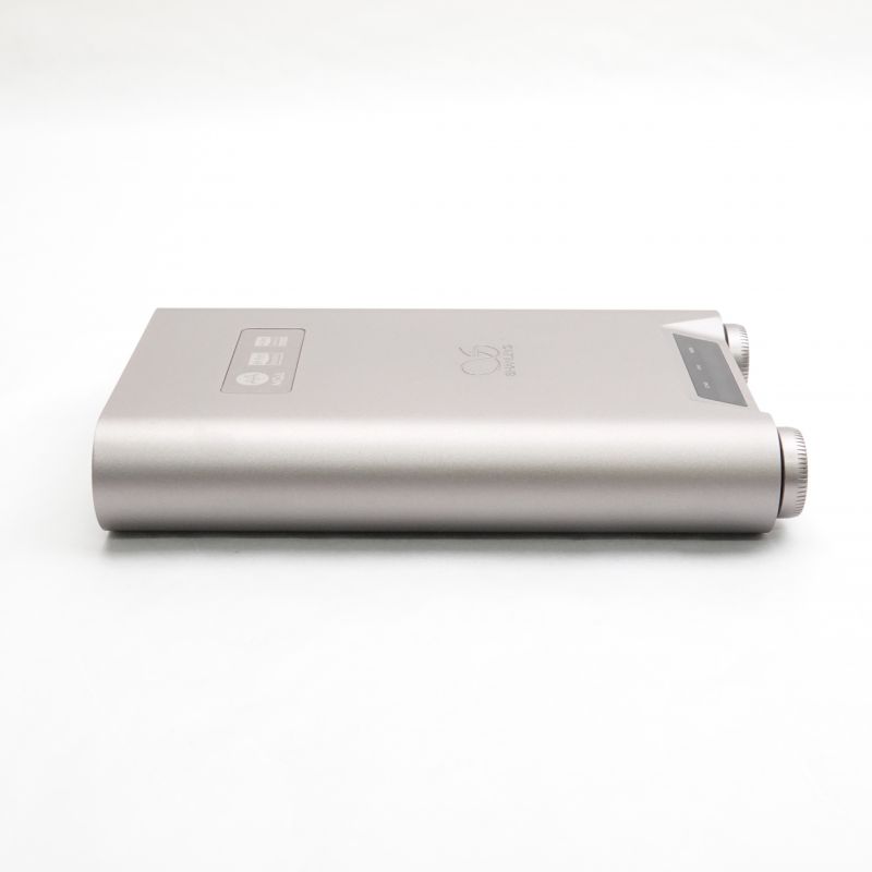 H7 Titanium（チタニウム）