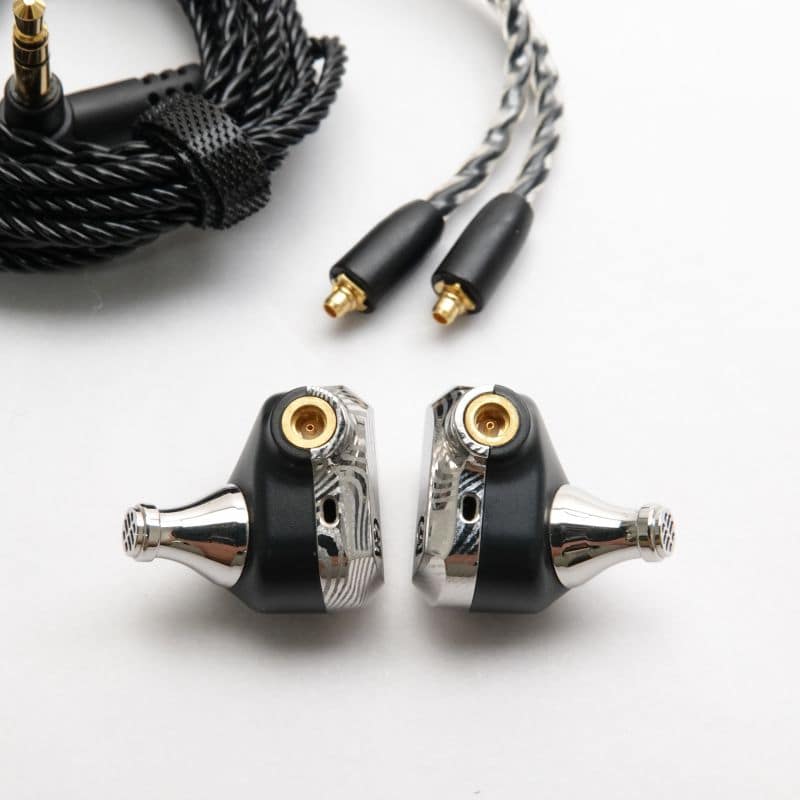 Campfire Audio Saber [CAM-5645] 中古 240001197262｜中古通販