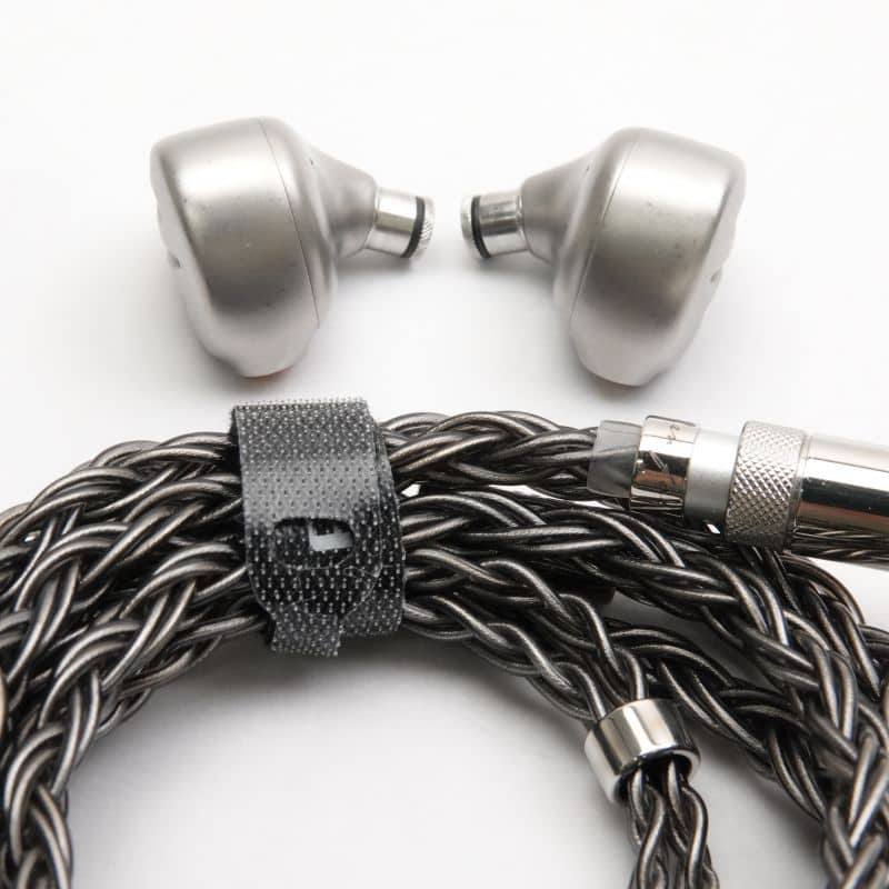 FH9 Titanium [FIO-IEM-FH9-T]