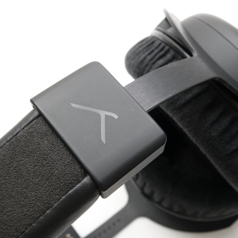 T1 (3rd generation) [717924]