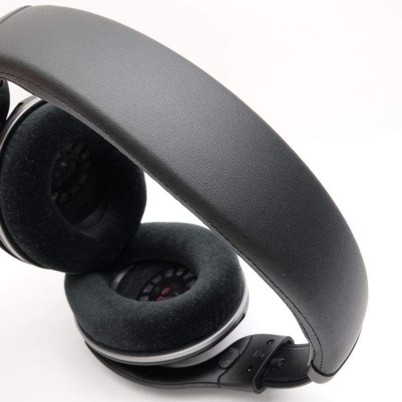 HD 550