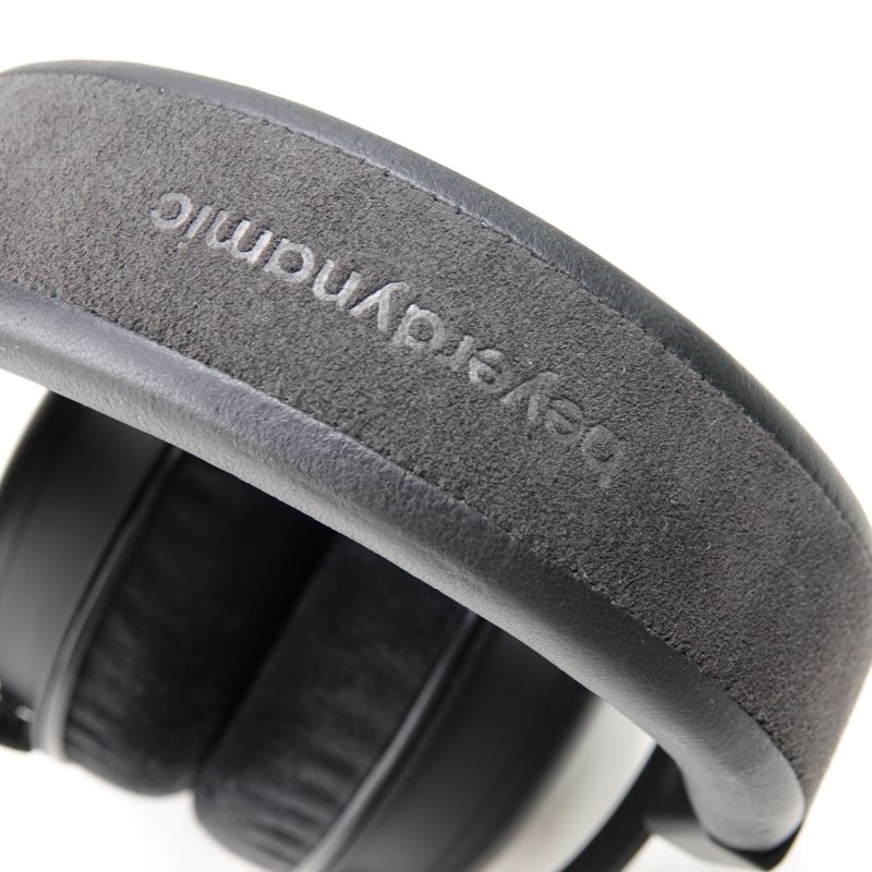 T1 (3rd generation) [717924]