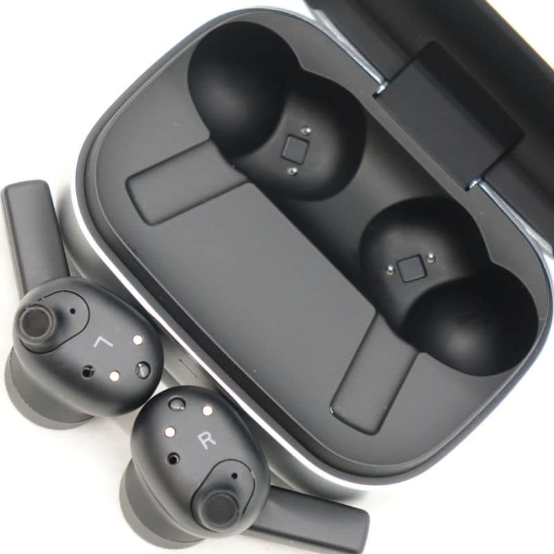 Beoplay Eleven NaturalAluminim