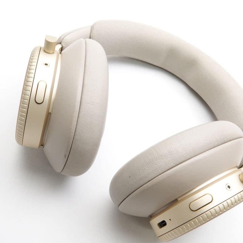 Beoplay H100 Hourglass Sand