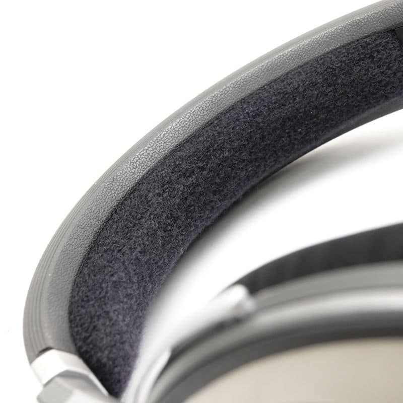 HD700