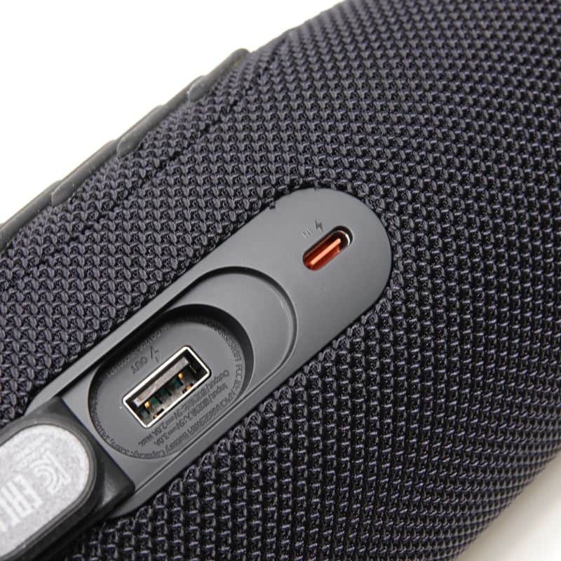 CHARGE5 Wi-Fi BLACK [JBLCHARGE5WIFIBJN]