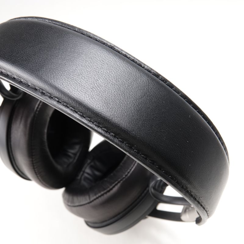 MOMENTUM Wireless Black [M3AEBTXL Black]
