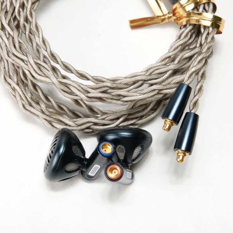 FF5 Black [FIO-IEM-FF5-B]