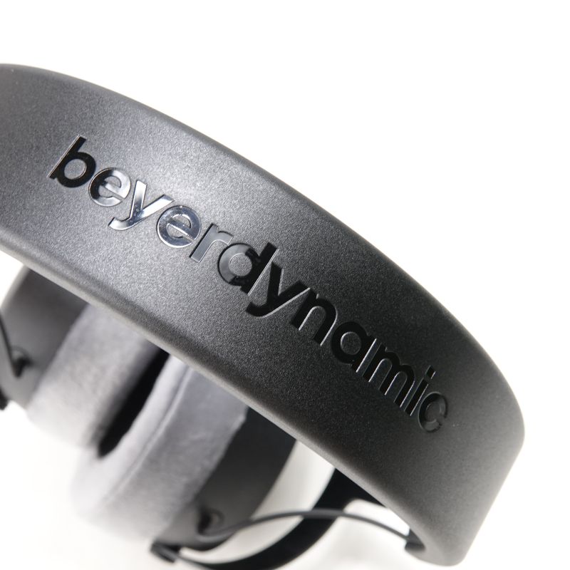 737704 [DT 700 PRO X]