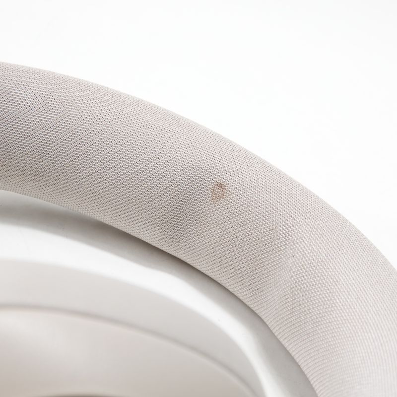 Beoplay H100 Hourglass Sand