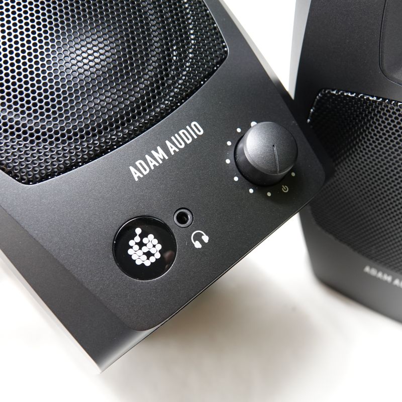 D3V/Black