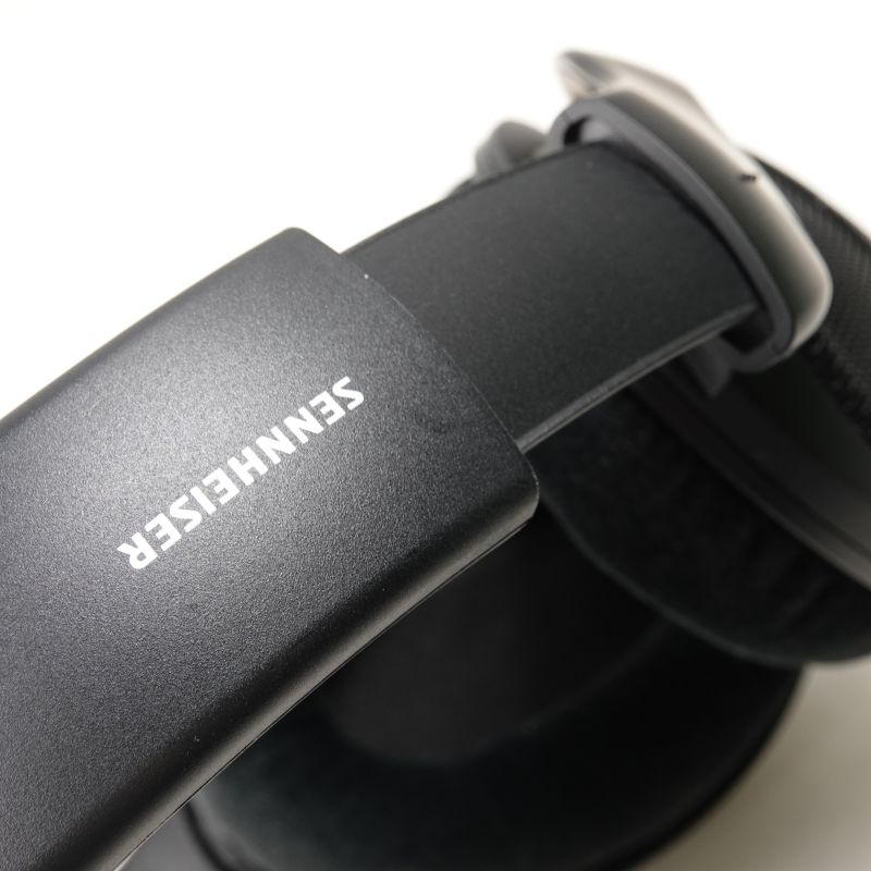HD560S