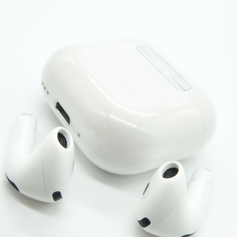 Apple AirPods 4 ANC [MXP93JA] AB-ランク 中古｜フジヤエービック