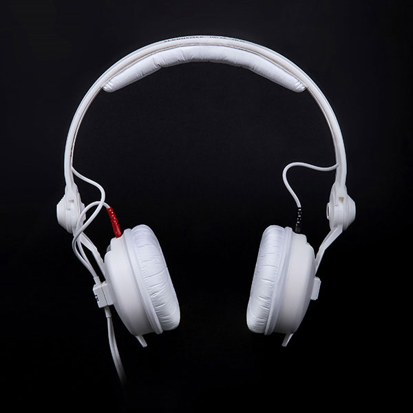 新品 限定完売 SENNHEISER ヘッドホン HD 25 WHITE