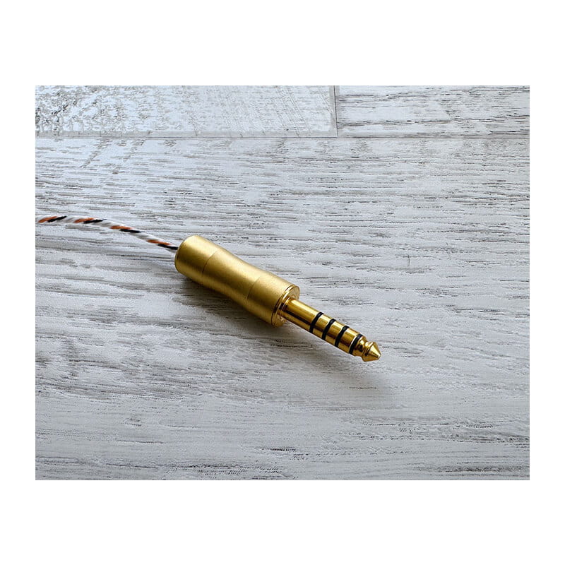 Calico Lily/4.4mm 5極 トープラ販売製 金メッキプラグ/qdc/ロゴ 三毛猫アートワーク イヤーコネクタ 三毛猫＆肉球アートワーク