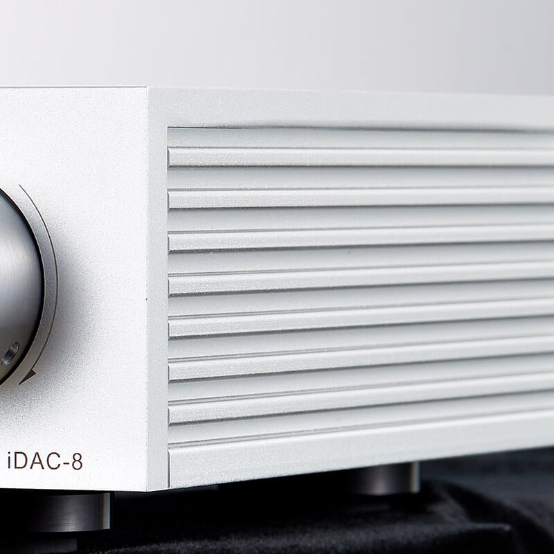iDAC-8