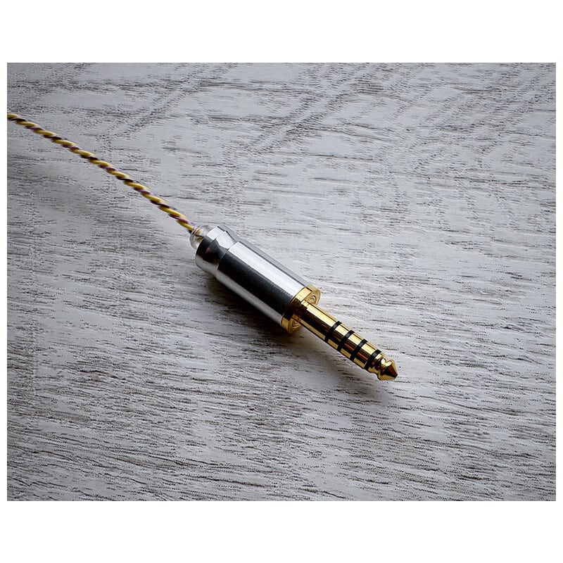 Harvest Moon-Type Bush Clover- / 4.4mm 5極 AEC製金メッキプラグ / Custom 2pin / ロゴ＆イヤーコネクタアートワーク ホワイトムーンストーン装飾