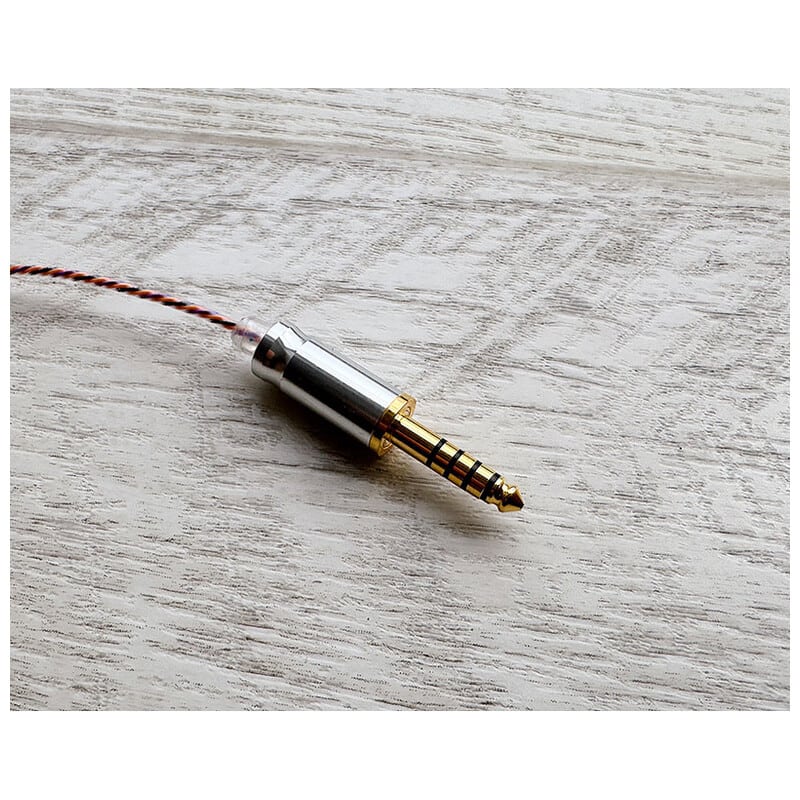 Halloween Lily / 4.4mm 5極 AEC製金メッキプラグ / MMCX / ロゴ＆イヤーコネクタアートワーク