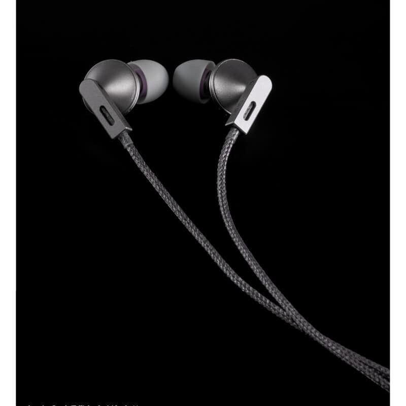 E13P (Memory)（2025年12月6日発売予定）