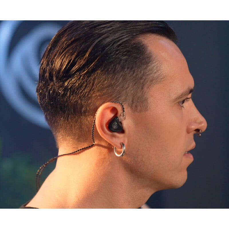 ONE(2025年12月19日発売予定)