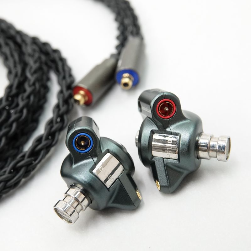 ACOUSTUNE HS1300SS Verde イヤホン 限定モデル 次世代Acoustuneヘリテージイヤフォン「HS1300SS」限定カラー - AV Watch