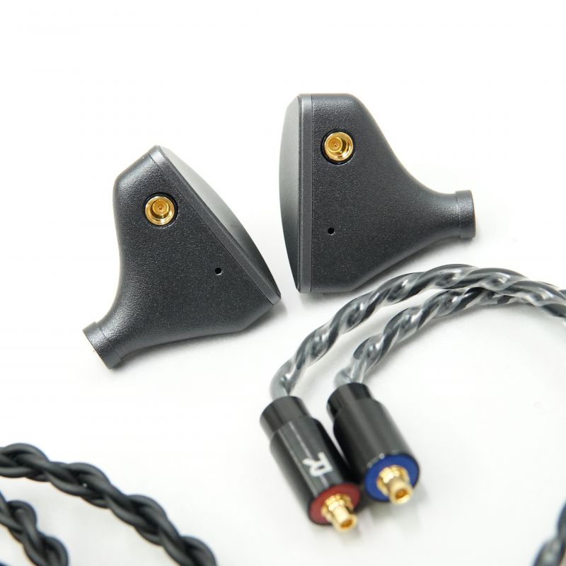 AK ZERO1 Black [IRV-AK-ZERO1-BLK]