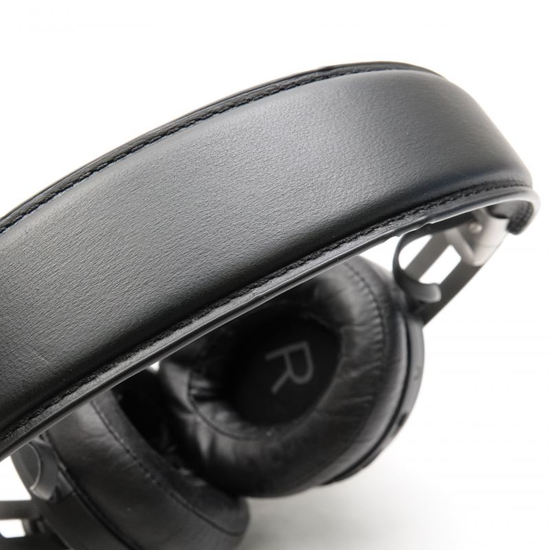 MOMENTUM Wireless Black [M3AEBTXL Black]