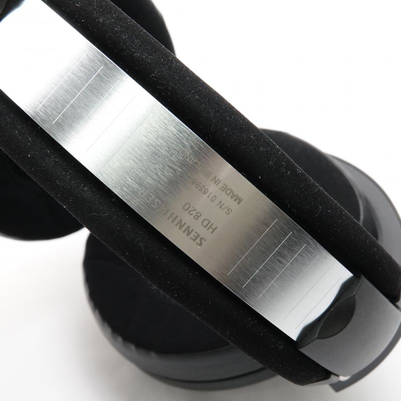 HD 820