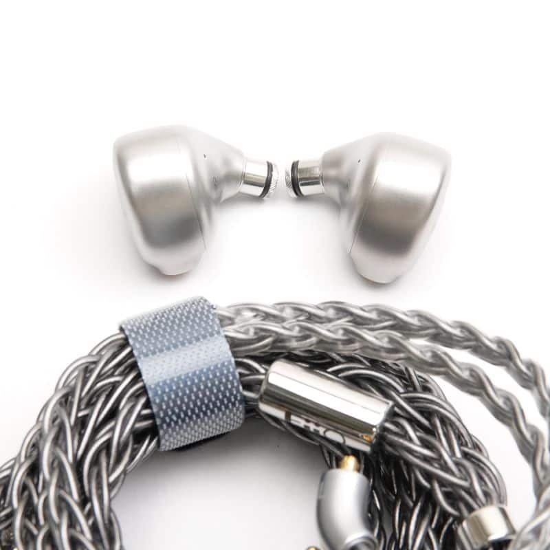 FH9 Titanium [FIO-IEM-FH9-T]