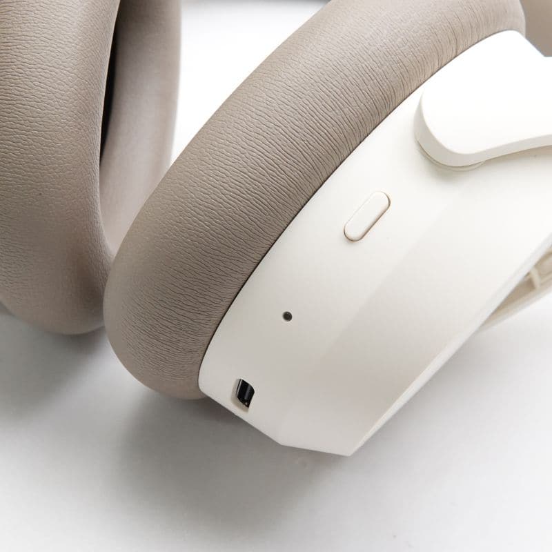 ACCENTUM Plus Wireless White [ACPAEBT WHITE]