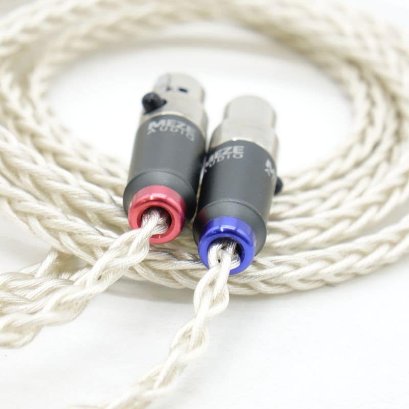 Empyrean 4.4mm PCUHD バランスケーブル [MEM-S4.4]