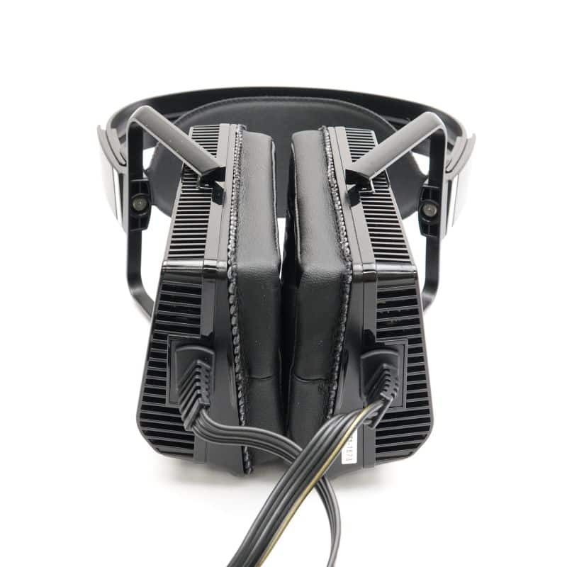 SR-L700