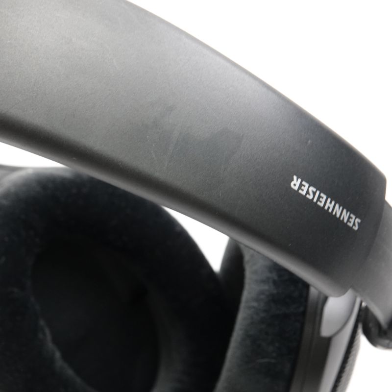 HD560S
