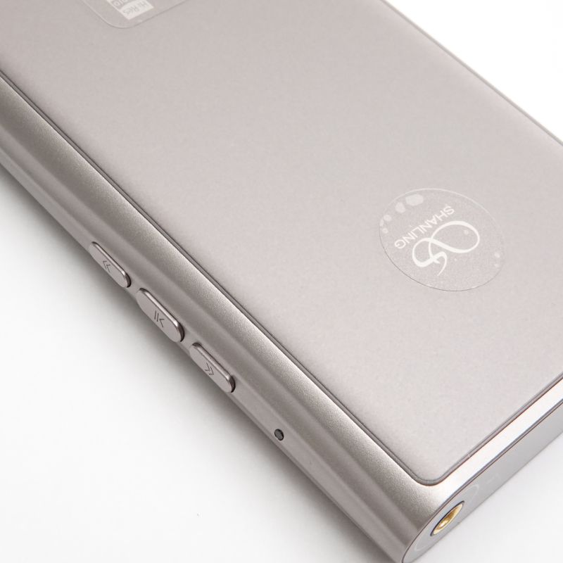 M7 (Titanium)