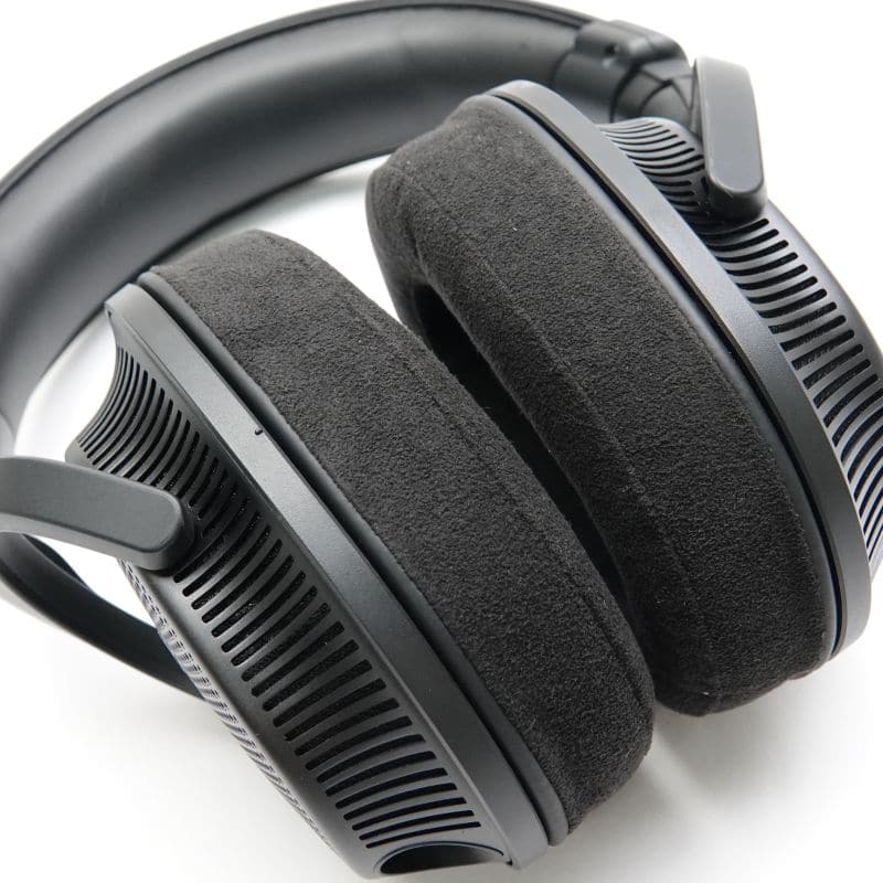 MDR-MV1