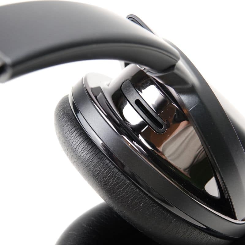 TOUR ONE M2 BLACK [JBLTOURONEM2BLK]