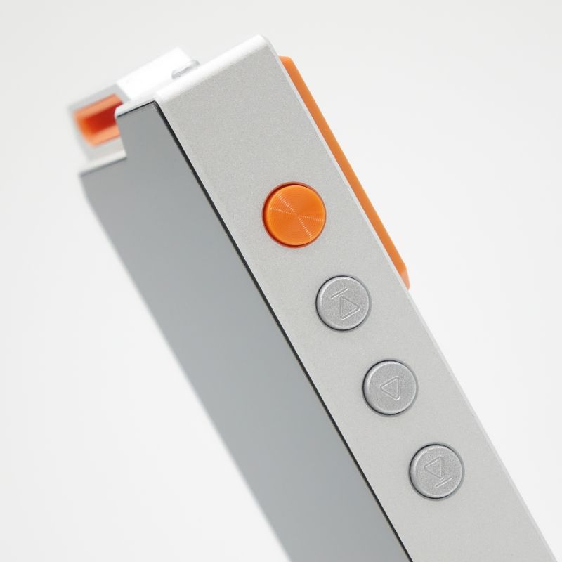 R4 Orange