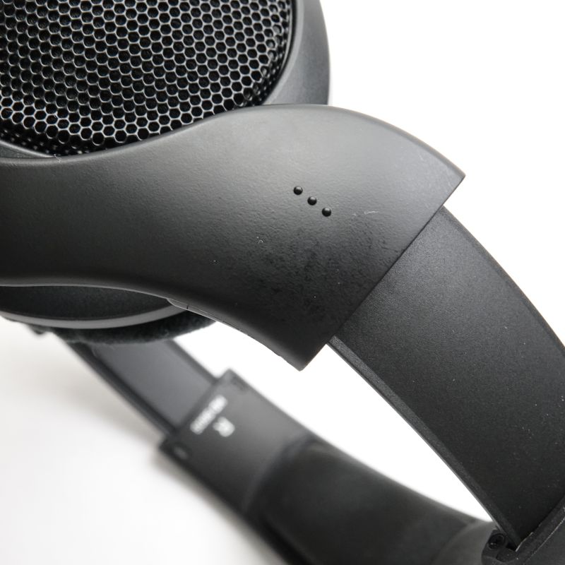 HD560S