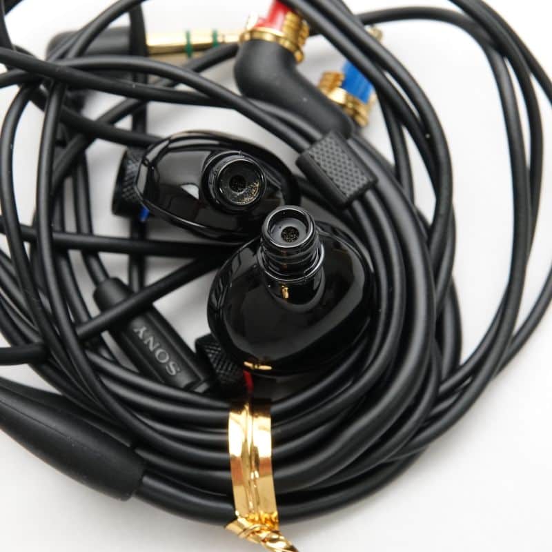MDR-EX800ST