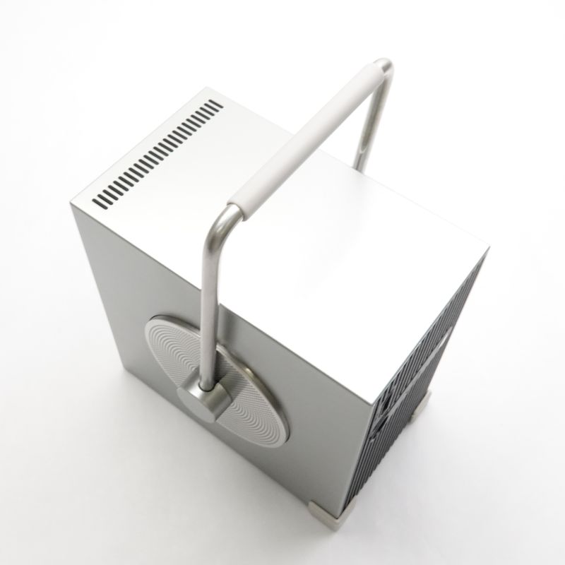 Cine Beam Q [HU710PB]