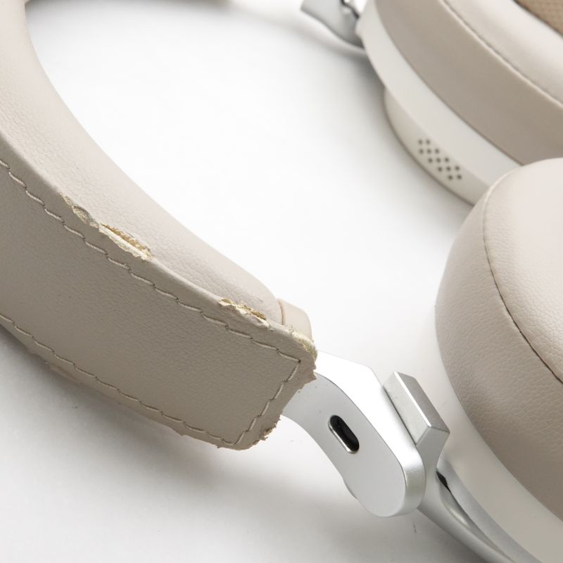 AONIC 50 WHITE [SBH2350-WH-A]