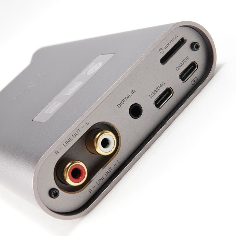 H7 Titanium(チタニウム)