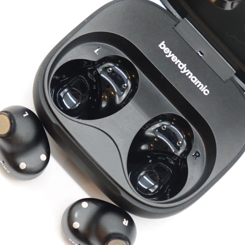 beyerdynamic AMIRON 300 black AB+ランク 中古｜フジヤエービック