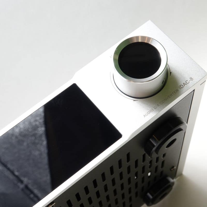iDAC-8