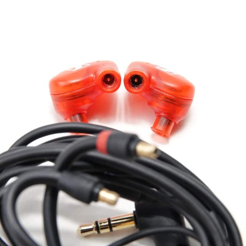 IE100PRO Red
