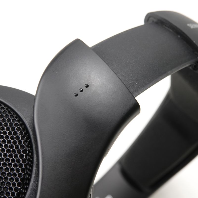 HD560S