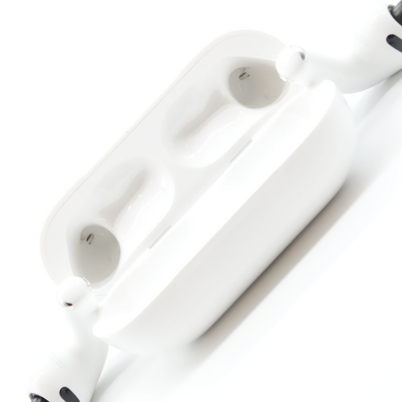 Apple AirPods Pro 3 [MFHP4J/A] AB+ランク 中古｜フジヤエービック