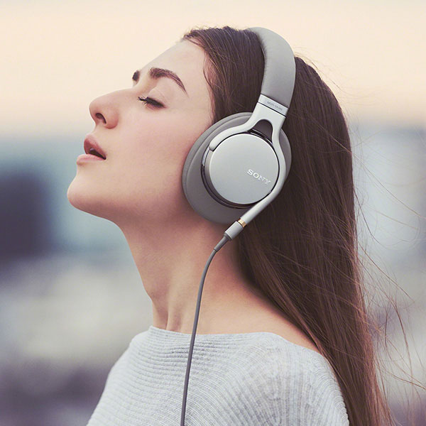 MDR-1AM2 S